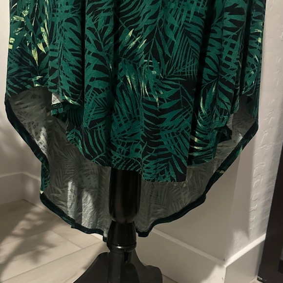 Green Leaf Print Women's Dress - Picture 4 of 6